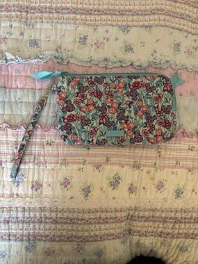 Vera Bradley Disney (Mickey mouse)Light Blue Floral Wristlet Clutch